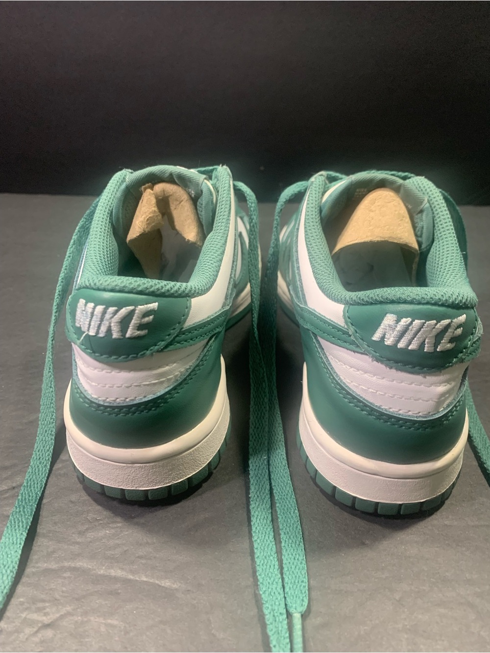 Nike Dunk Low Sneakers White Green Shoe Size - 6.5 Women’s or Youth 5Y - Picture 4 of 9